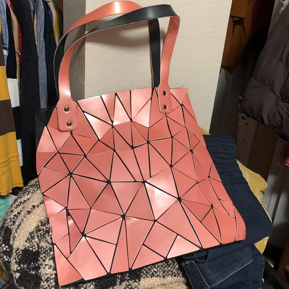 Geometric pattern purse - Picture 2 of 6